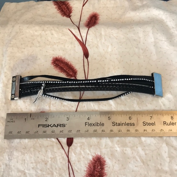 Black bracelet - Picture 2 of 3